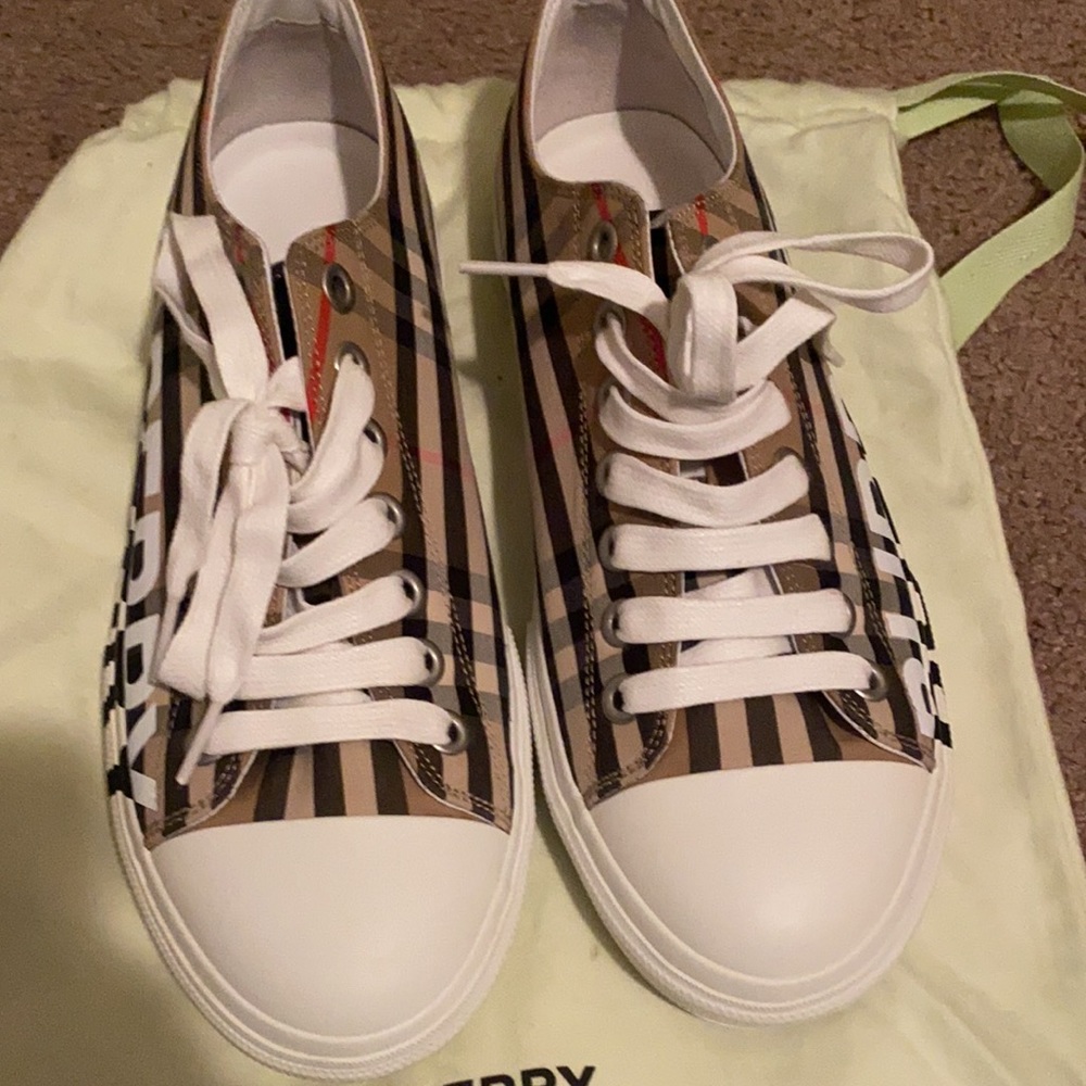 Burberry Shoes! Only worn once